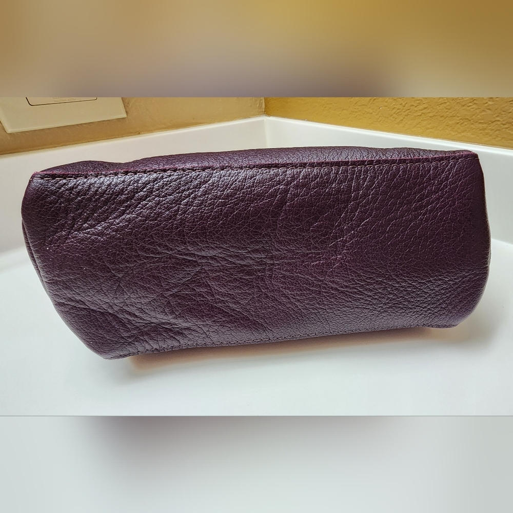 Portland Leather Goods Medium Aspen Shoulder Bag - Picture 3 of 6